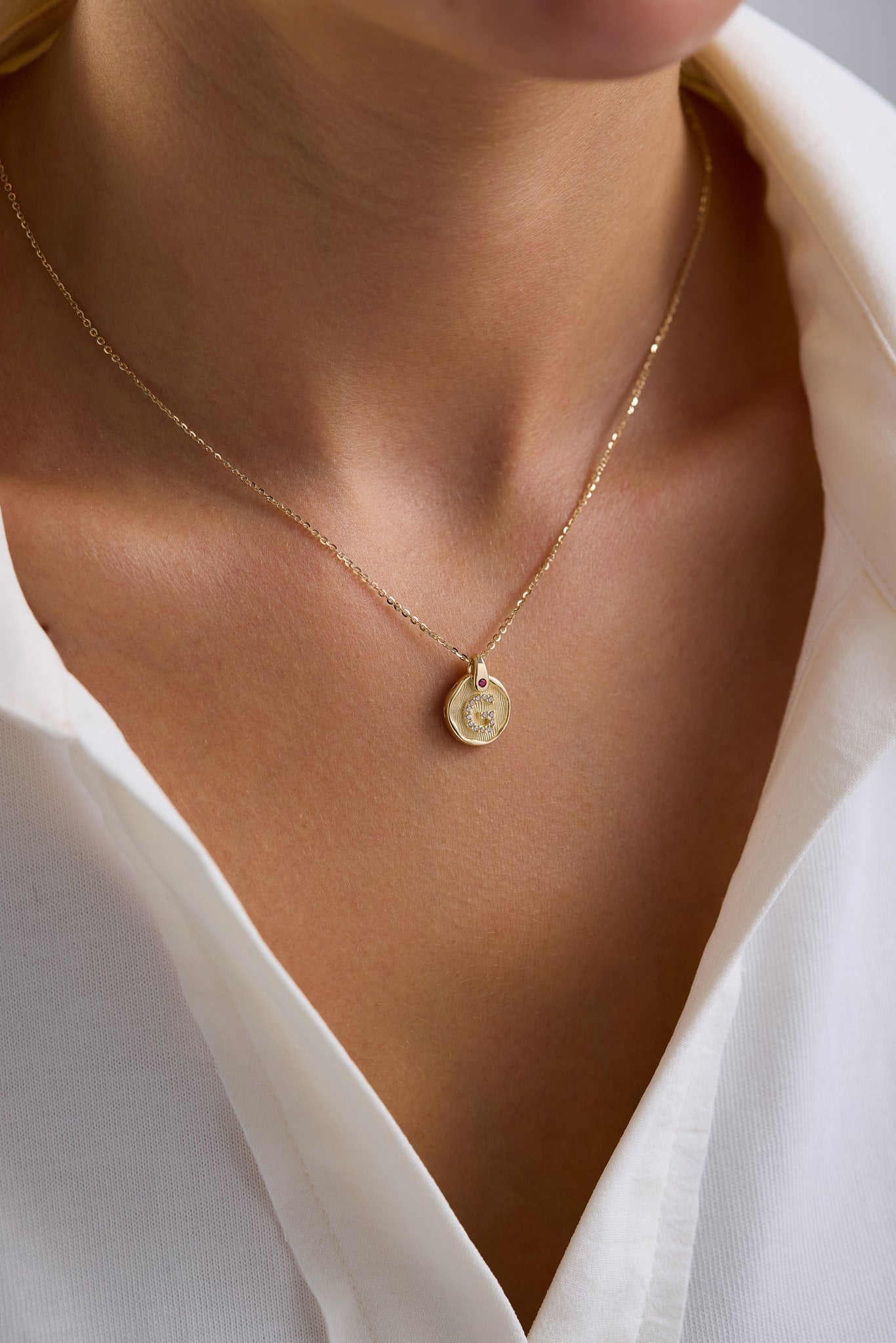 14 Ayar Ema Harf Altın Kolye