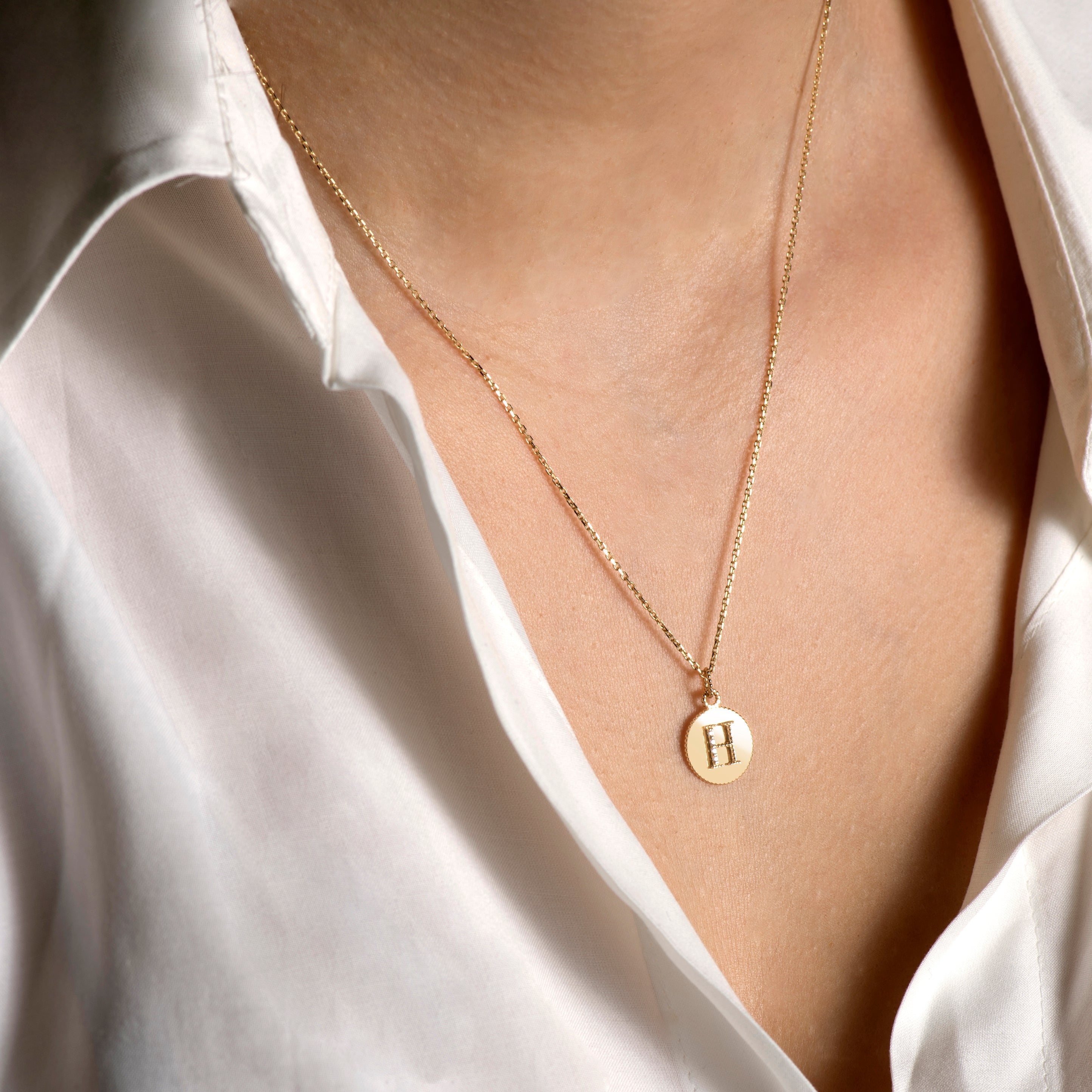 Letters Vintage Harf Altın Charm