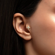 Dorika Beş Taşlı Pırlanta Piercing