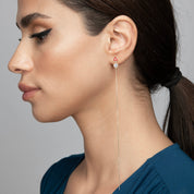 Vivaldi Üçgen Mineli Taşlı Sallantılı Zincir Tek Altın Küpe