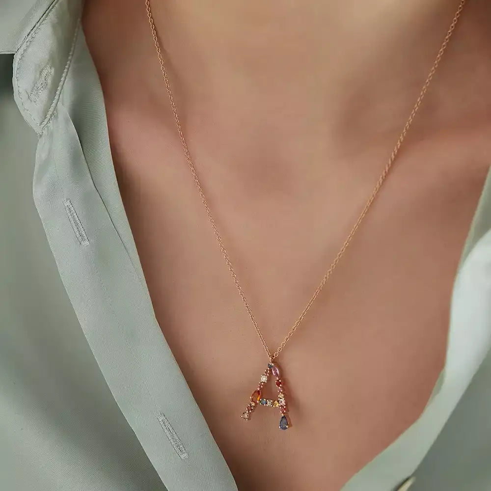 A Harf 1.39 CT Brown Pırlanta ve Multicolor Safir Taşlı Rose Altın Kolye