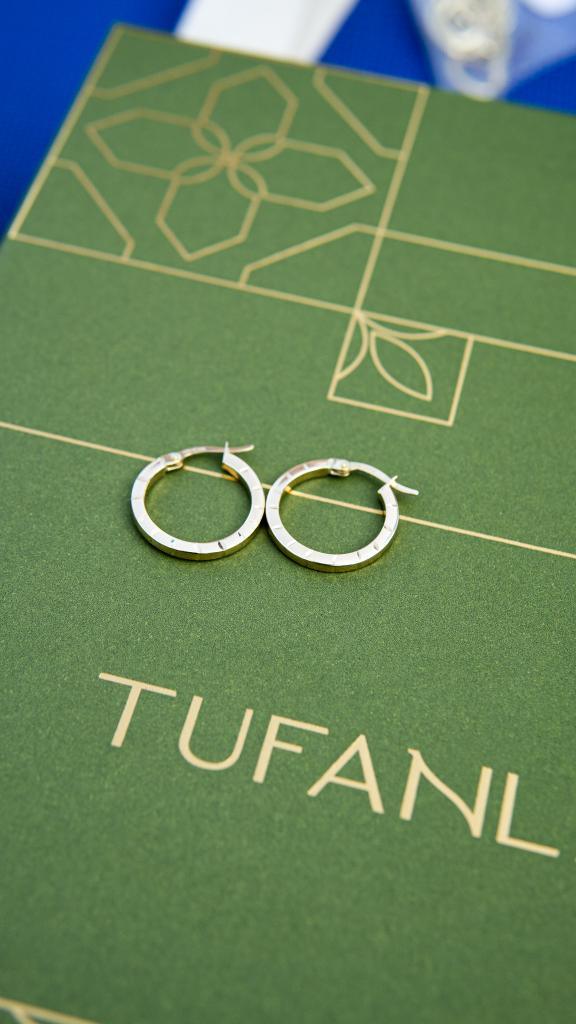 Golden Striped Ring Earrings In Diameter 1.6 Cm