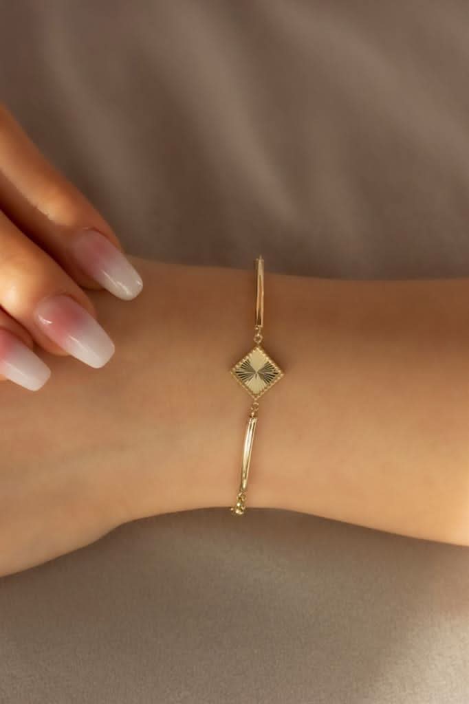 Altın Kalemli Bileklik