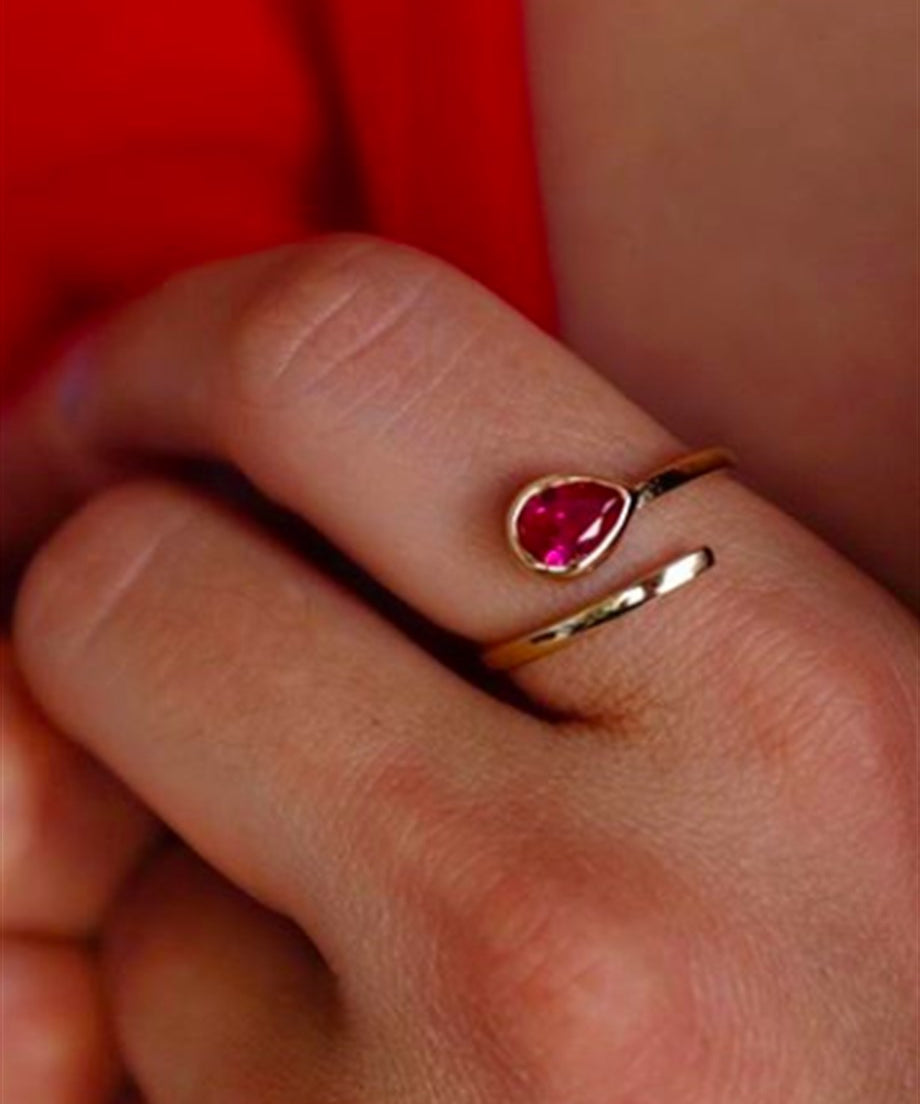 altin-pembe-tasli-damla-yuzuk-8352.png