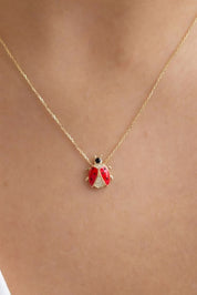 Altın Uğur Böcekli Kolye