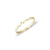 Andante Patterned Fold Gold Ring