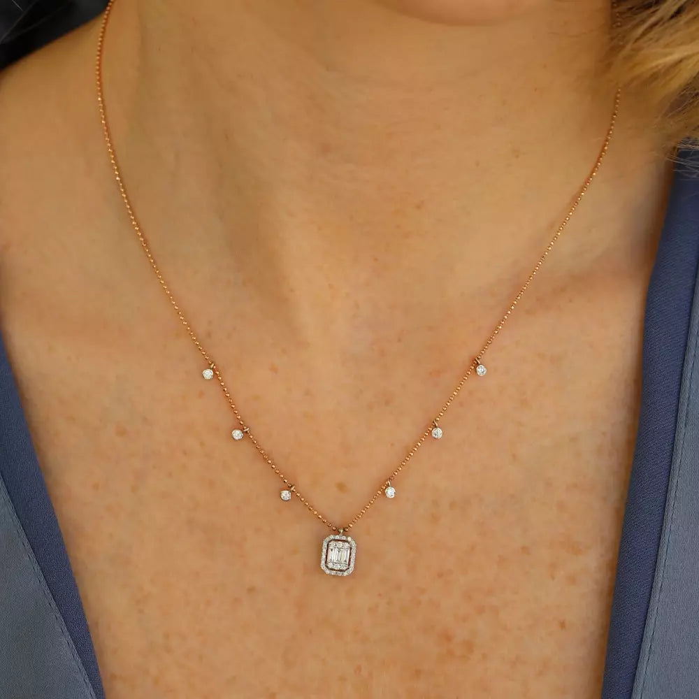 Anna Baget Kesim Pırlanta Taşlı Rose Altın Kolye