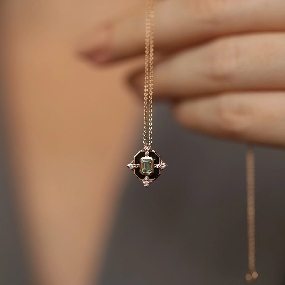 antares-pirlanta-ve-light-green-safir-tasli-siyah-mineli-kolye-174917.jpg