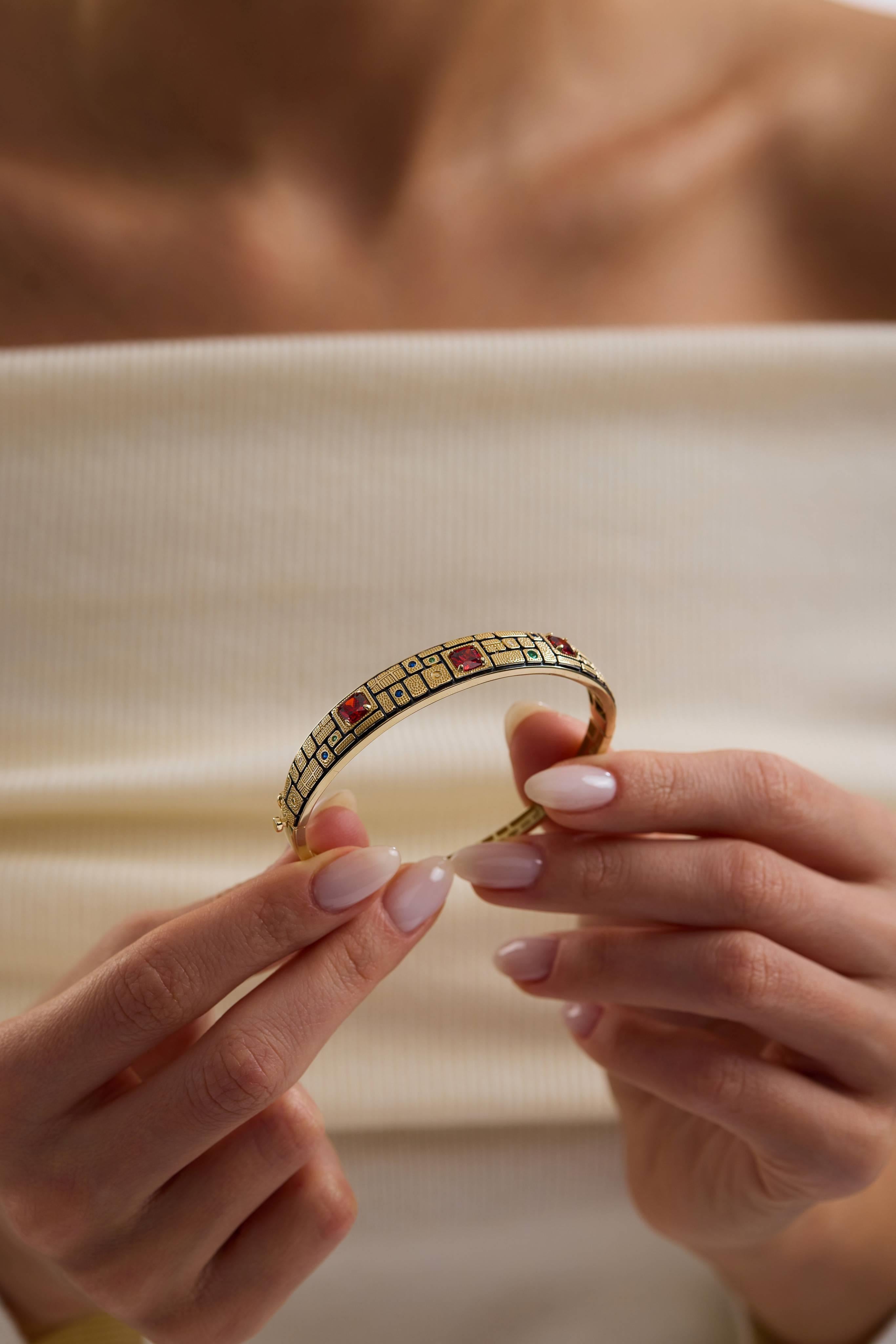 Antik Altın Kelepçe