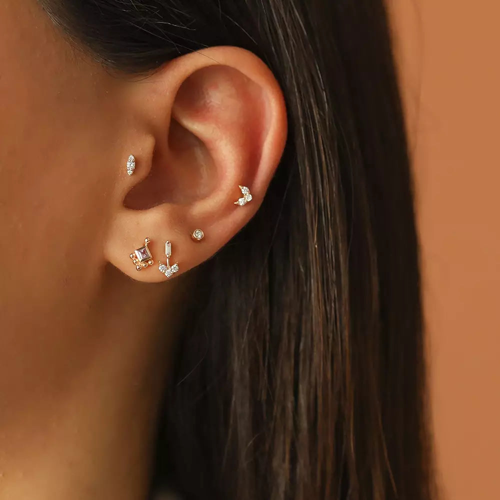 Arrow Baget Pırlanta Taşlı Rose Altın Tek Küpe