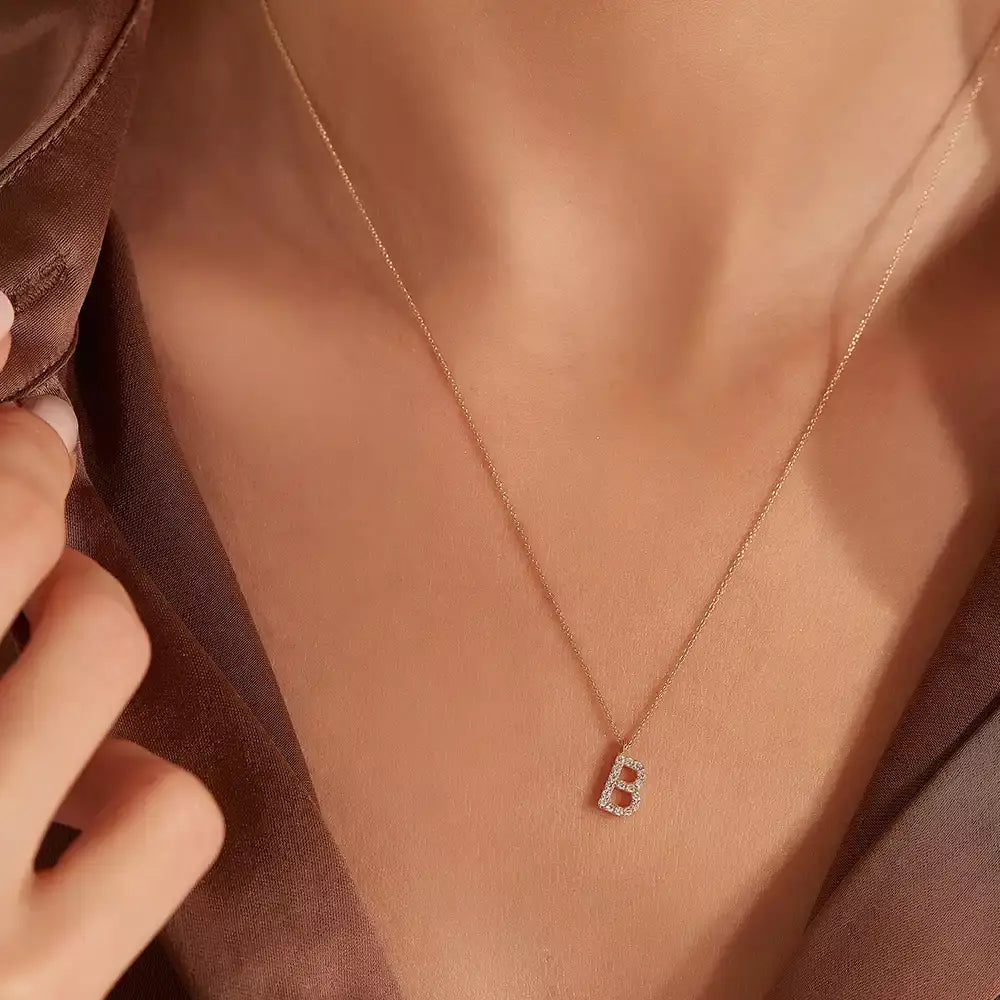 B Harf 0.09 CT Pırlanta Taşlı Rose Altın Kolye