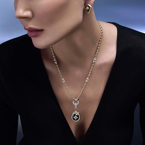 Beş Taşlı Madalyon Charm