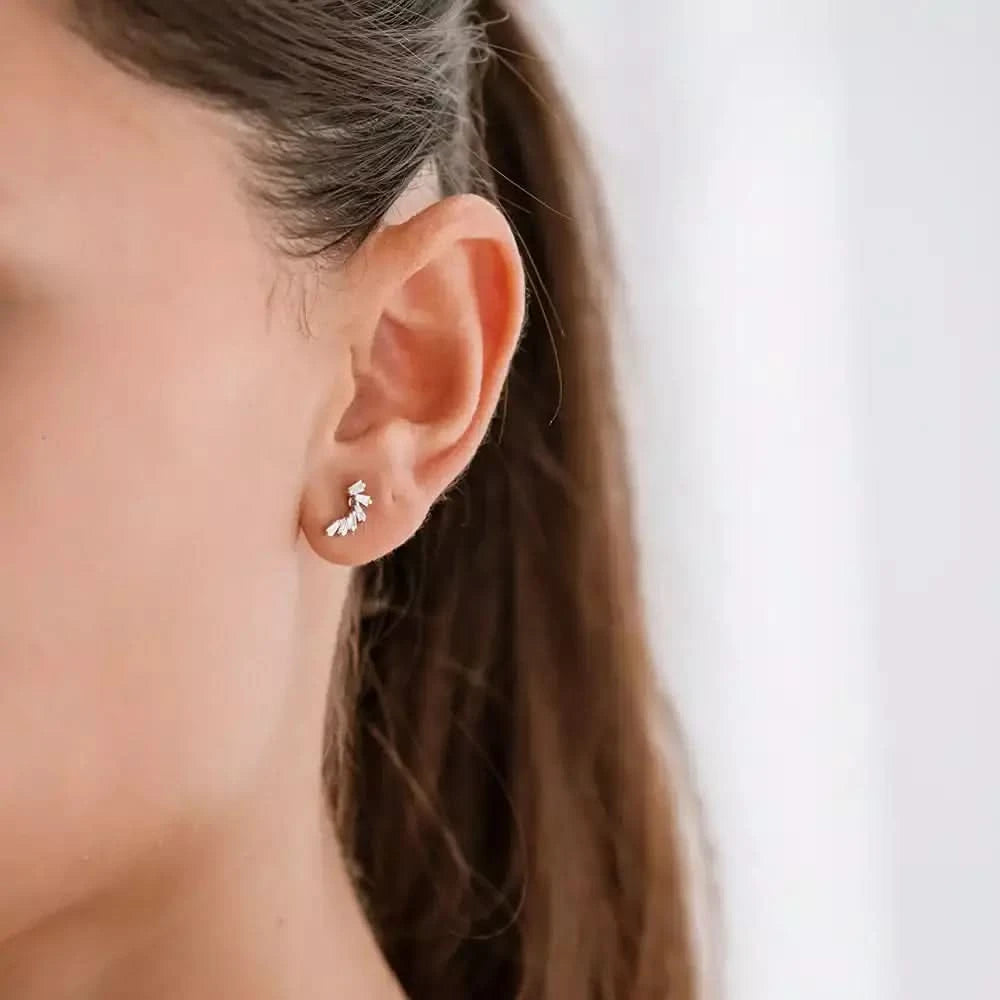 Bevel Pırlanta Taşlı Beyaz Altın Küpe