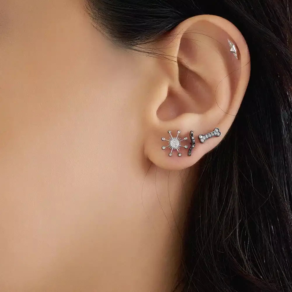 Black Crimp Siyah Pırlanta Taşlı Tek Küpe