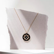 Blackstar Pırlanta Taşlı ve Siyah Mineli Rose Altın Kolye