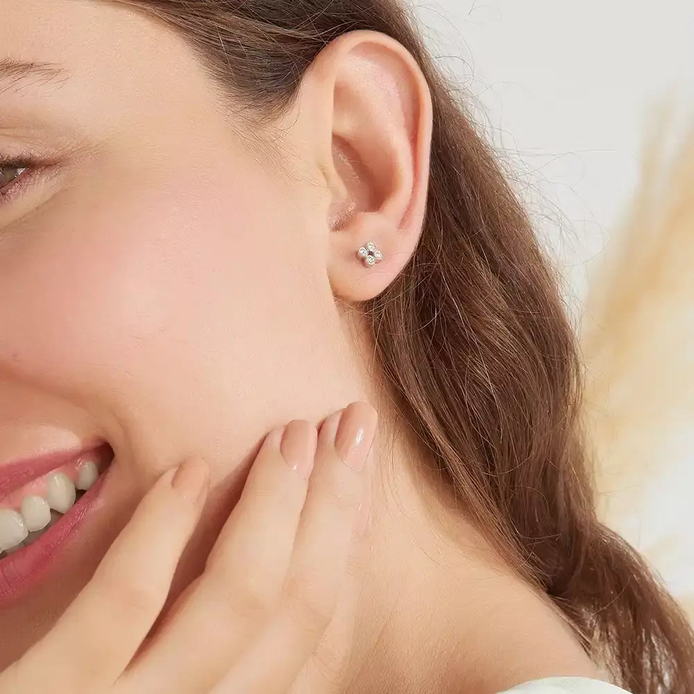 Bliss Frame Pırlanta Taşlı Mini Tek Küpe