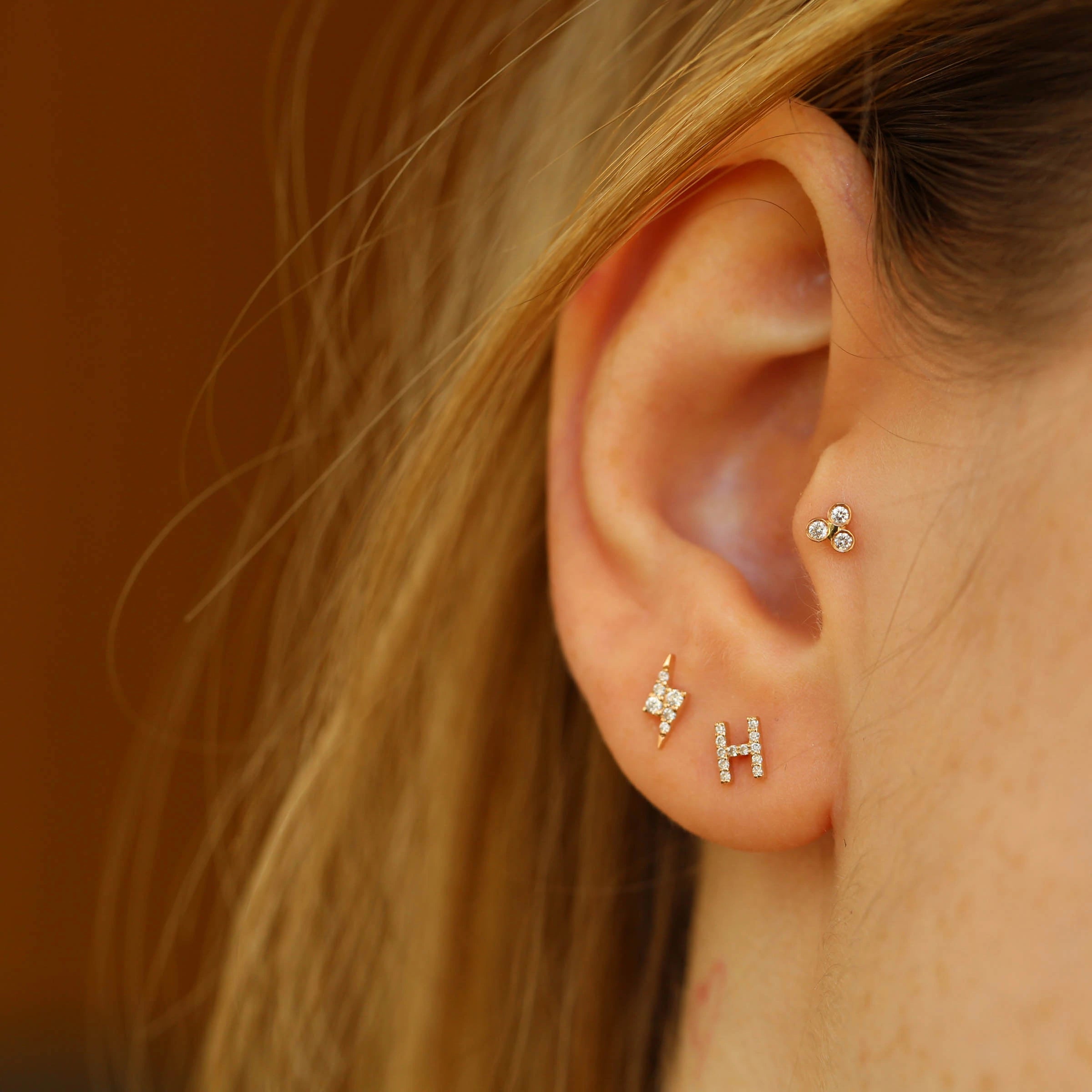 bliss-triangle-pirlanta-tasli-rose-altin-piercing-61184.jpg