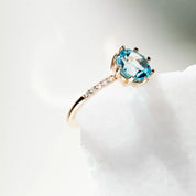 Blow Mavi Topaz ve Pırlanta Taşlı Rose Altın Yüzük