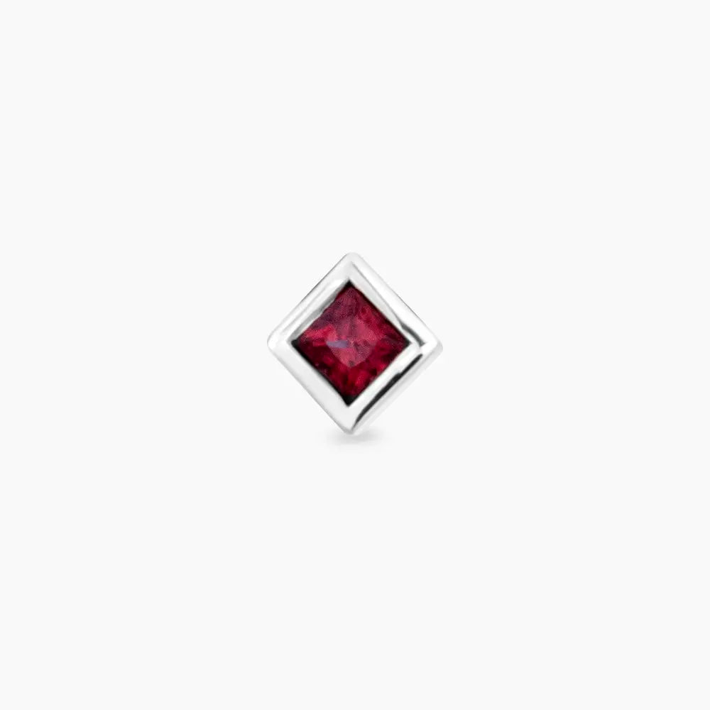 Box Red Safir Taşlı Beyaz Altın Piercing