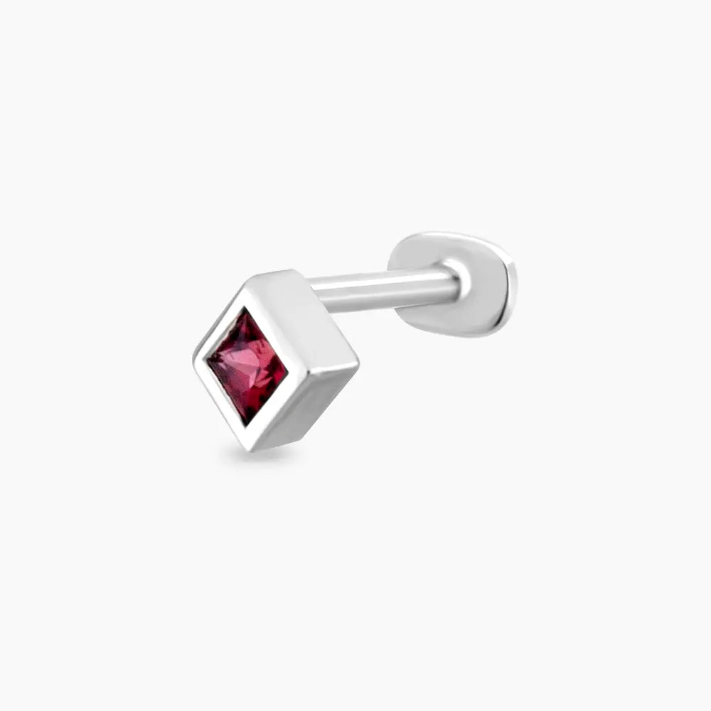 Box Red Safir Taşlı Beyaz Altın Piercing