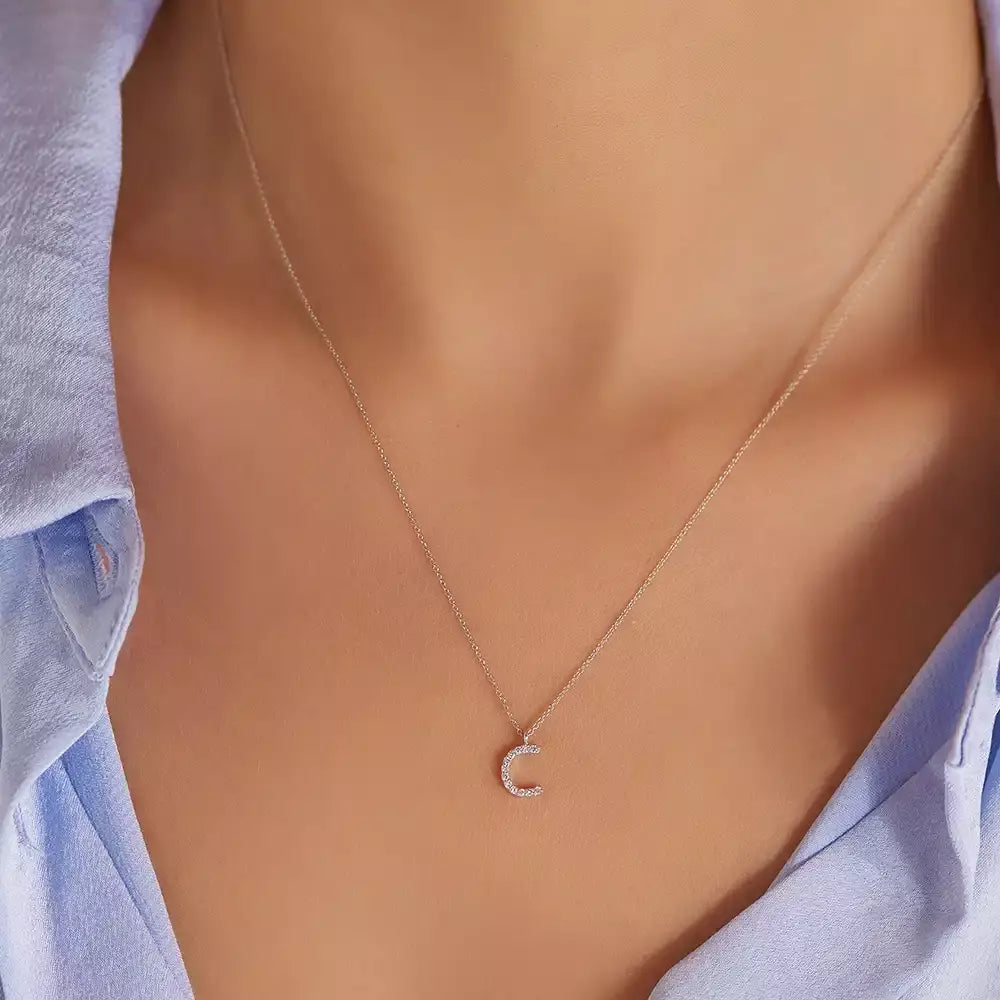 C Harf 0,07 CT Pırlanta Taşlı Beyaz Altın Kolye