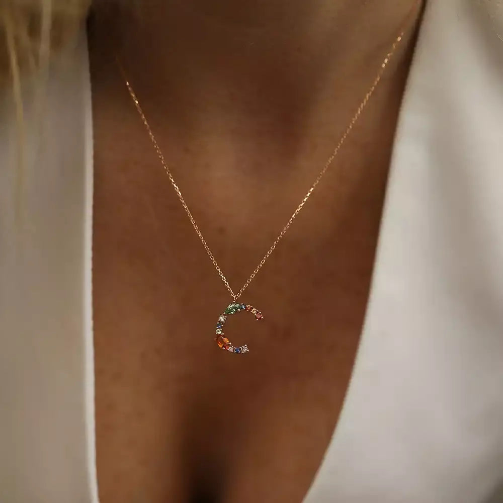 C Harf Brown Pırlanta ve Multicolor Safir Taşlı Rose Altın Kolye