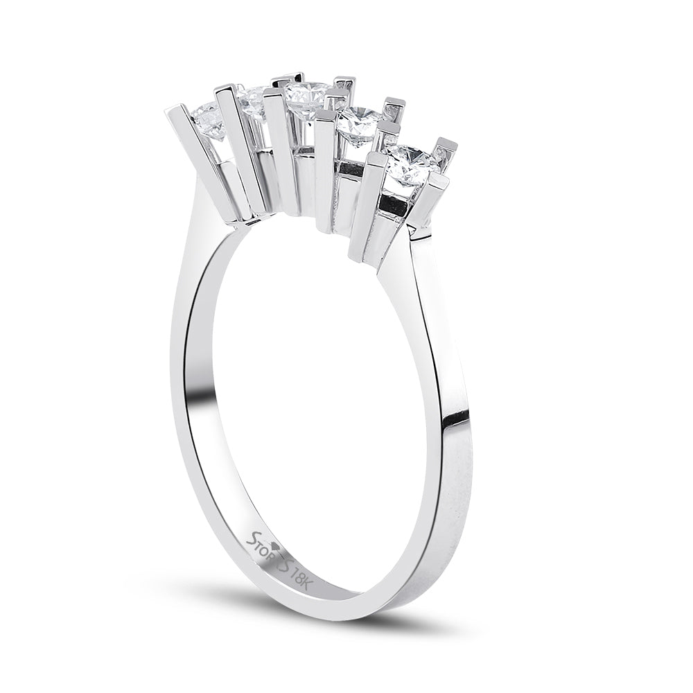 0.40 ct. Pırlanta Beştaş Yüzük