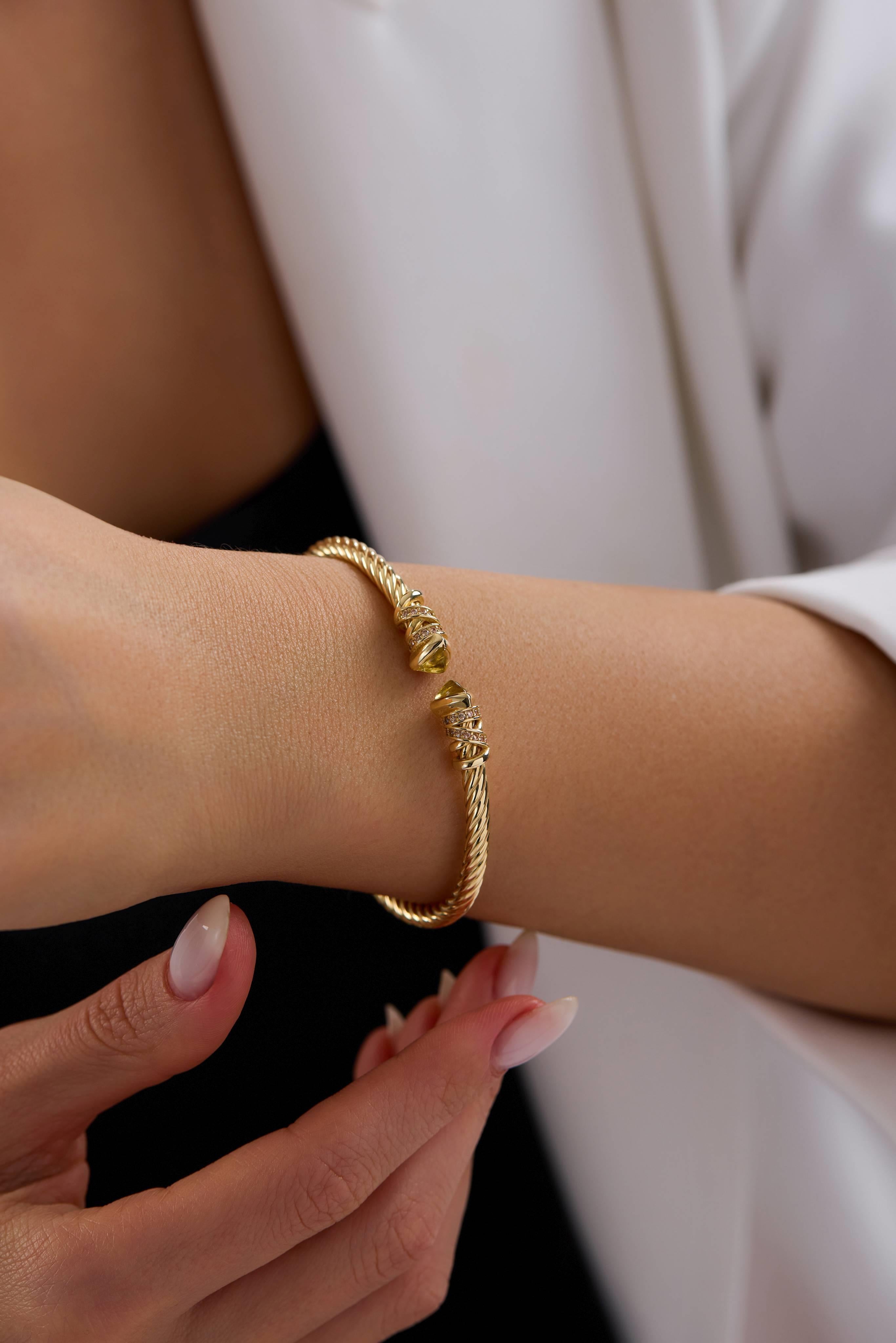 Cetaş Altın Twist Kelepçe