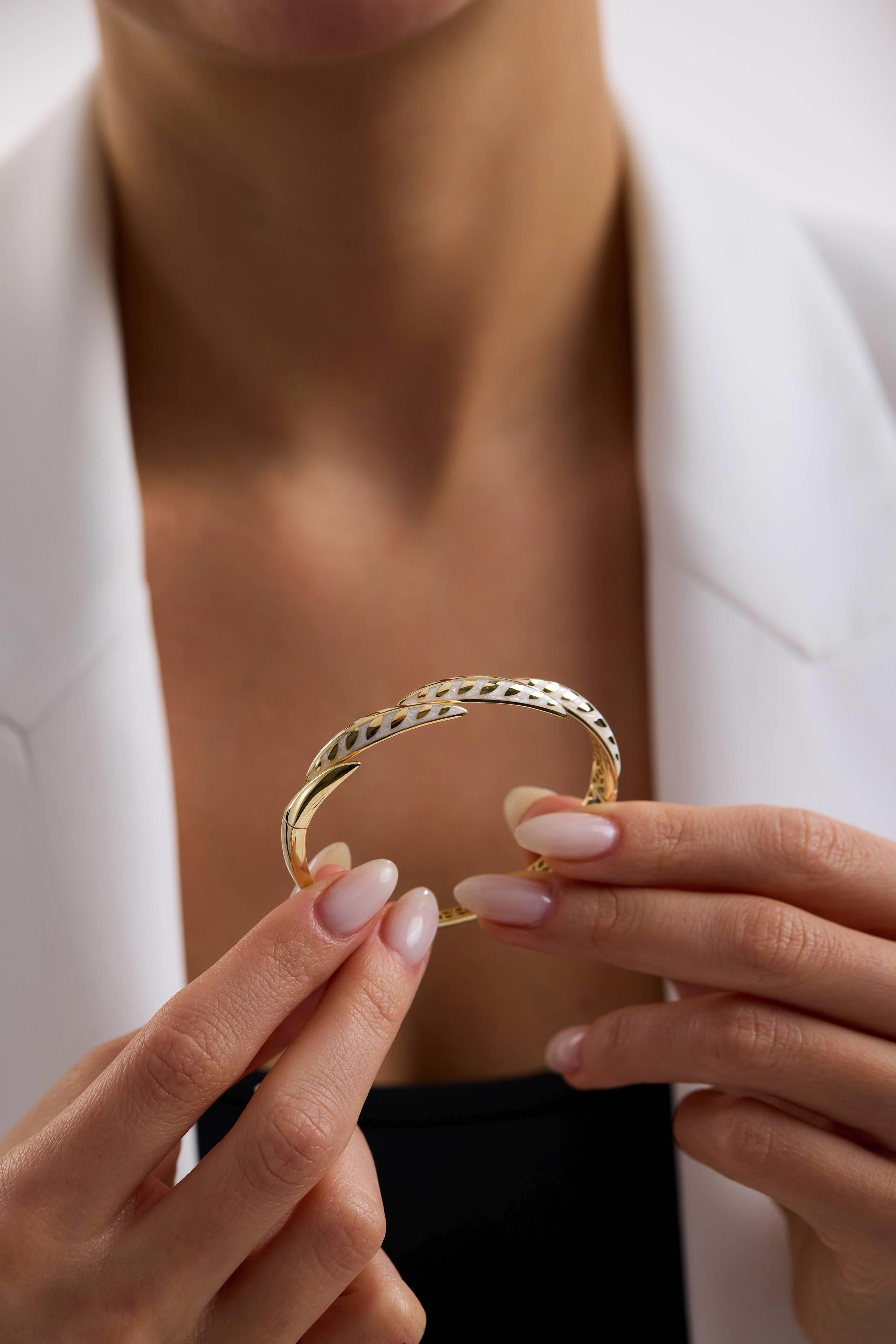 Cetaş Olivia Altın Kelepçe