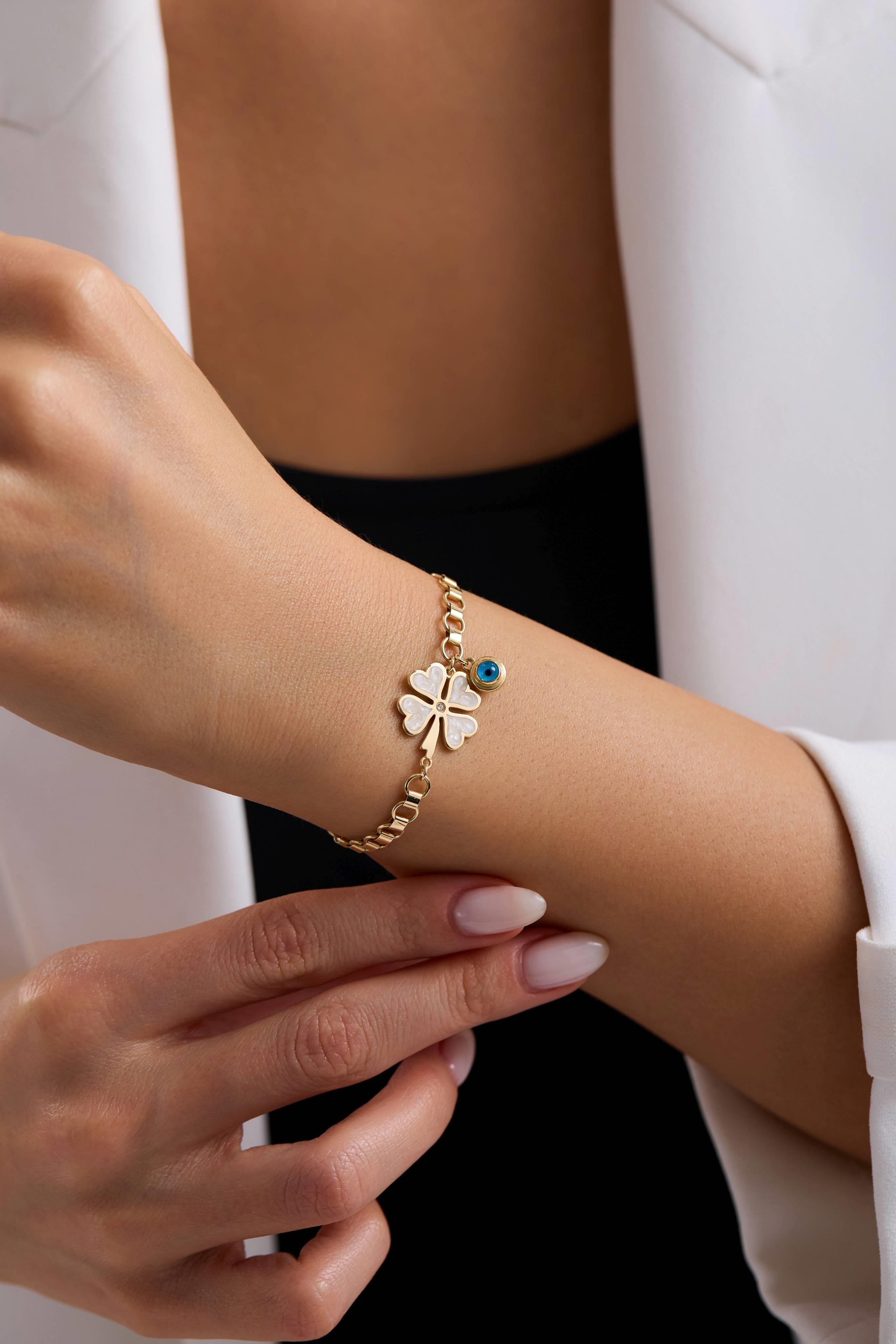 Cetaş Sedef Yonca Altın Bileklik