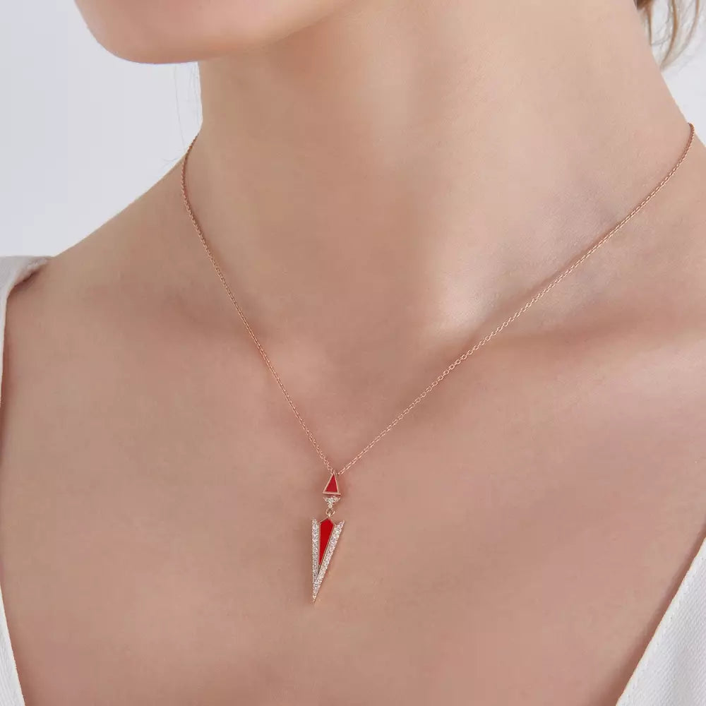 Corvus Pırlanta Taşlı ve Kırmızı Mineli Rose Altın Kolye