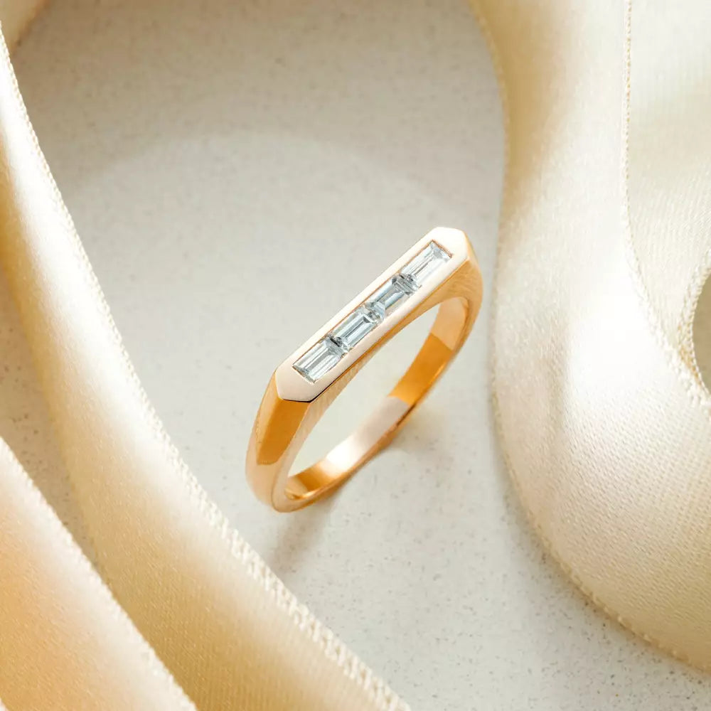 Cross Baget Kesim Pırlanta Taşlı Rose Altın Yüzük