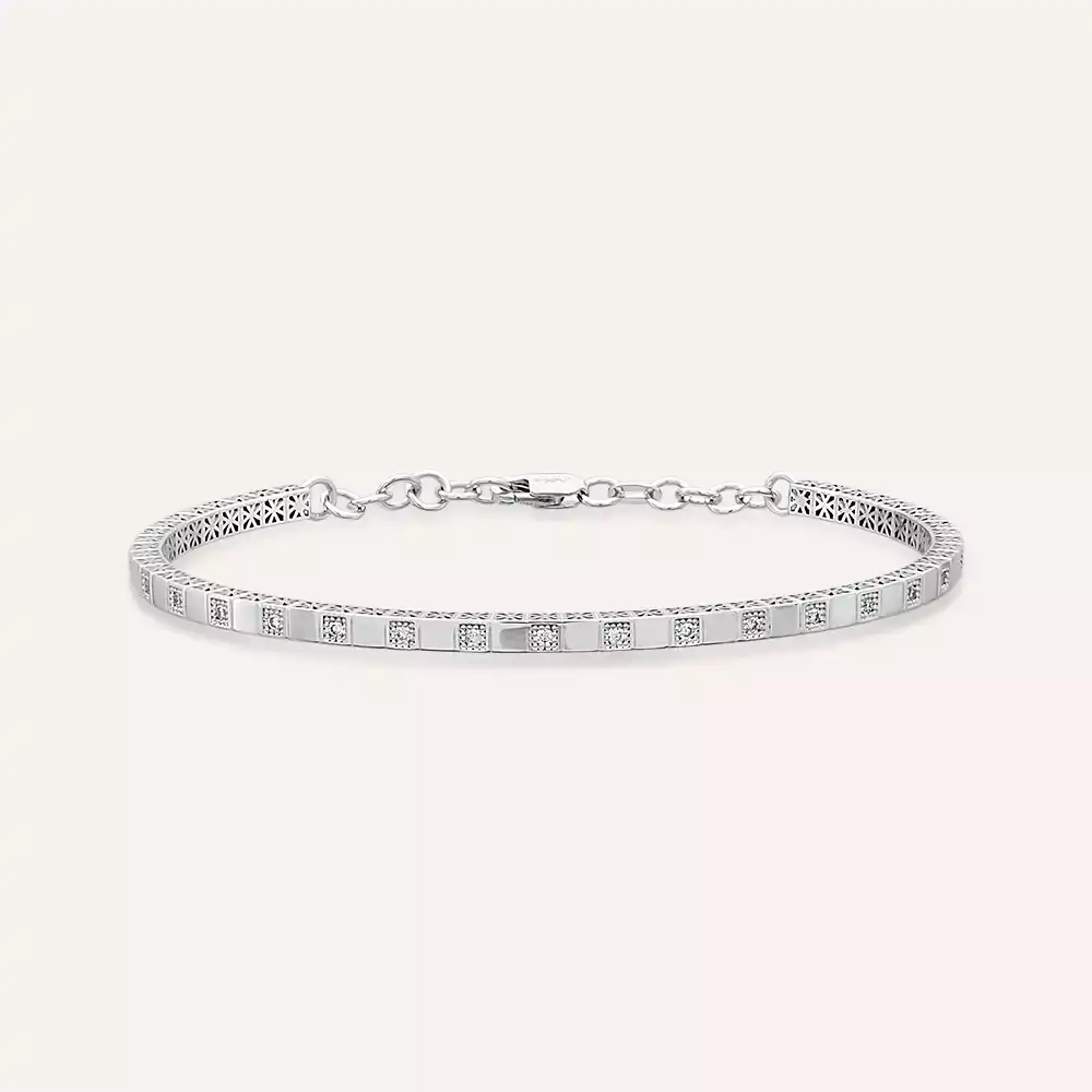 Quadro Pırlanta Taşlı Beyaz Altın Bilezik