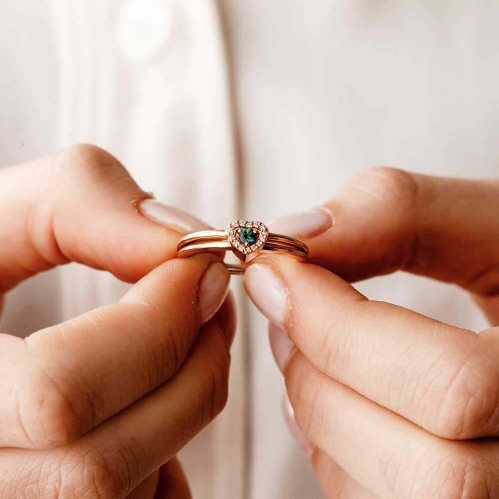 Cutie 0.16 CT Pırlanta ve Green Safir Taşlı İki Kalp Yüzük - Tufanlar Kuyumculuk