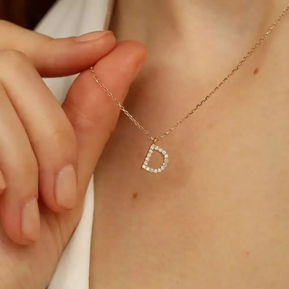 D Harf 0.10 CT Pırlanta Taşlı Rose Altın Kolye