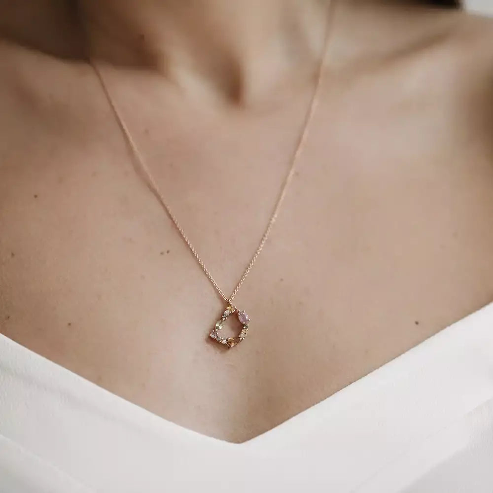 D Harf Brown Pırlanta ve Multicolor Safir Taşlı Rose Altın Kolye