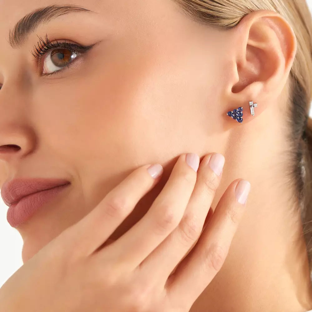 delta-safir-tasli-beyaz-altin-tek-kupe-tek-kupe-47-28-B_be3d0356-ca76-4e6e-9575-ab7496188366.webp