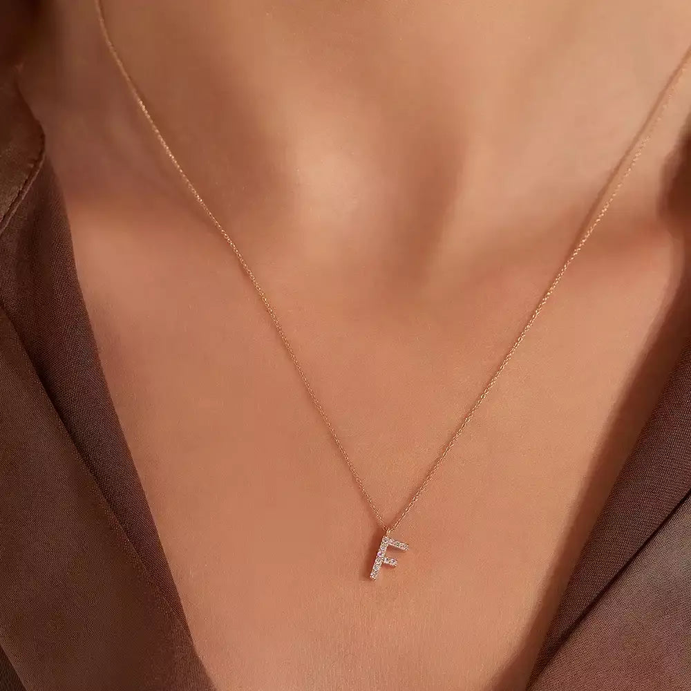 F Harf 0.07 CT Pırlanta Taşlı Rose Altın Kolye