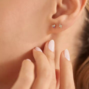 Bolt  Pırlanta Taşlı Sarı Altın Tek Küpe