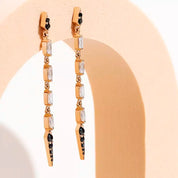 Flon Siyah Pırlanta ve Baget Pırlanta Taşlı Küpe