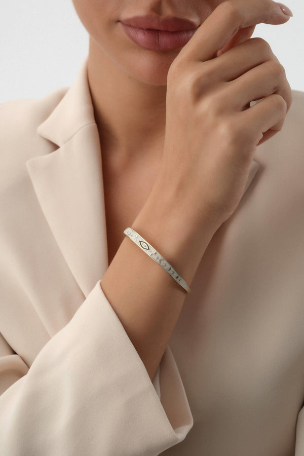 Gece Gündüz Altın Kelepçe