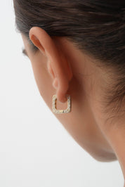 Gece Gündüz Altın Küpe