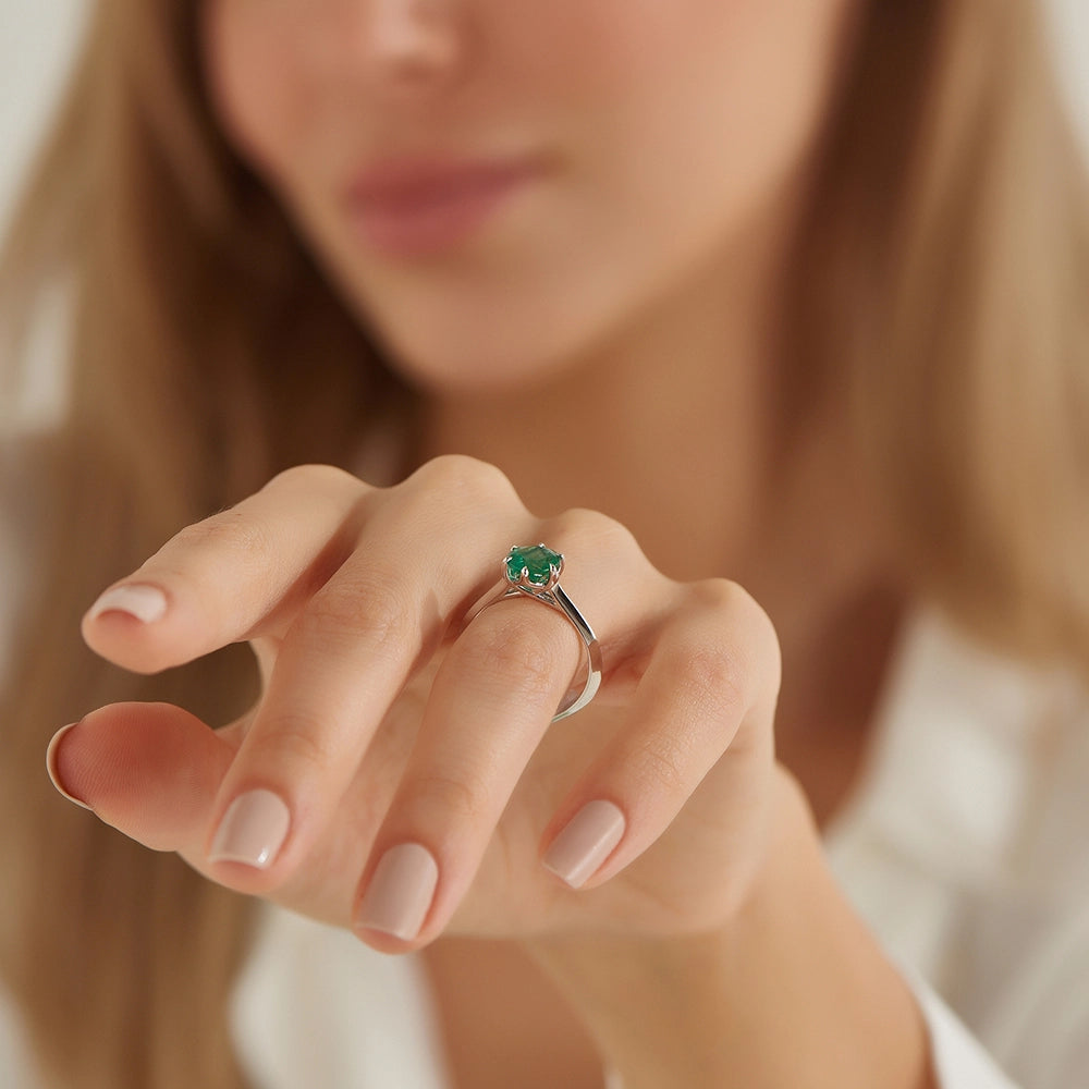 Glenn 1.28 CT Zümrüt Taşlı Beyaz Altın Yüzük