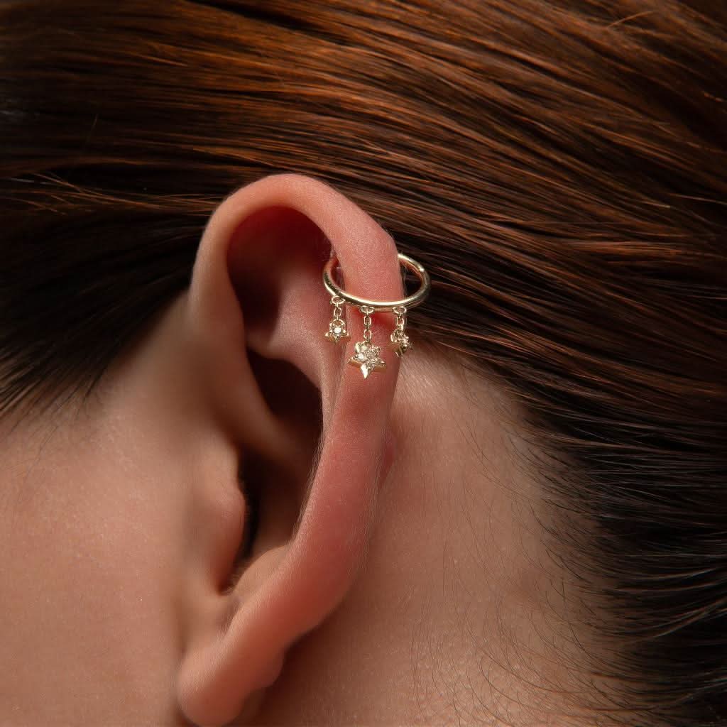 Yıldız Sallantılı Taşlı Altın Halka Piercing