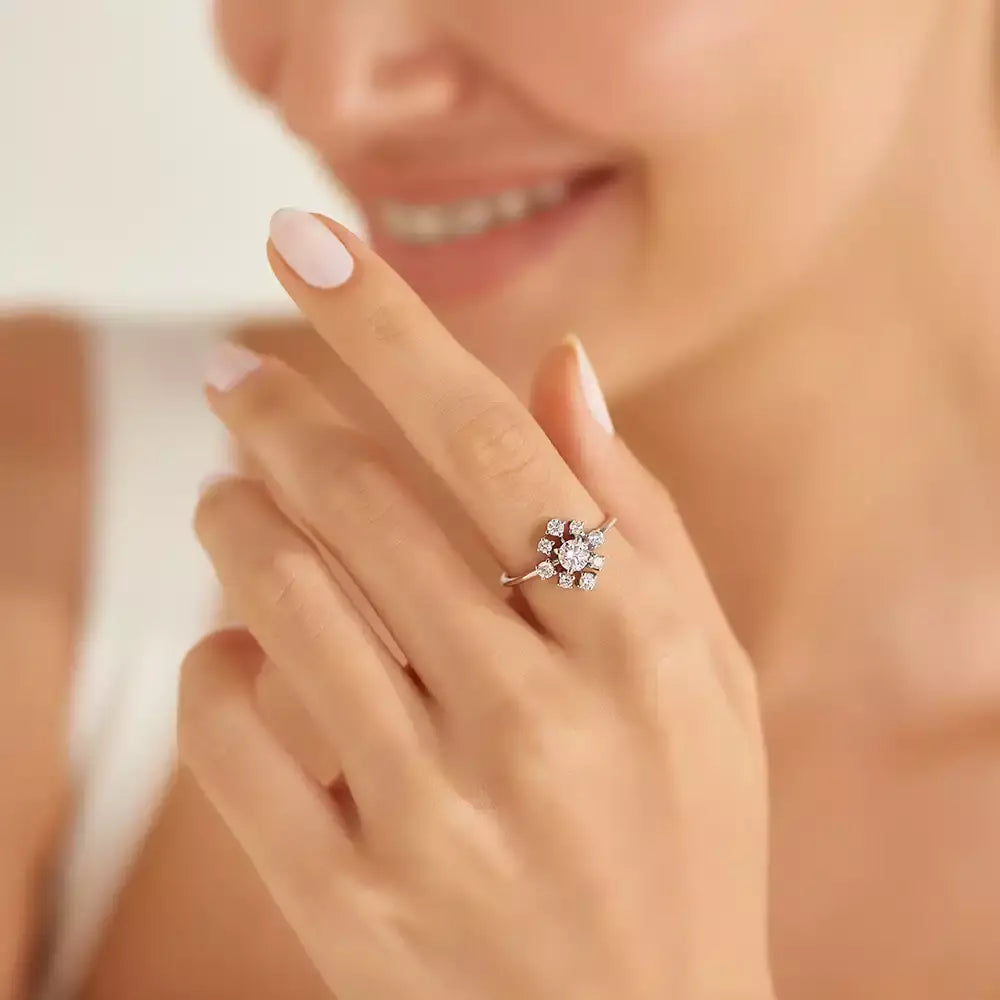 Hake 0.77 CT Pırlanta Taşlı Beyaz Altın Yüzük