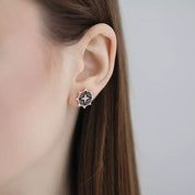 Silva Pırlanta Taşlı ve Siyah Mineli Küpe