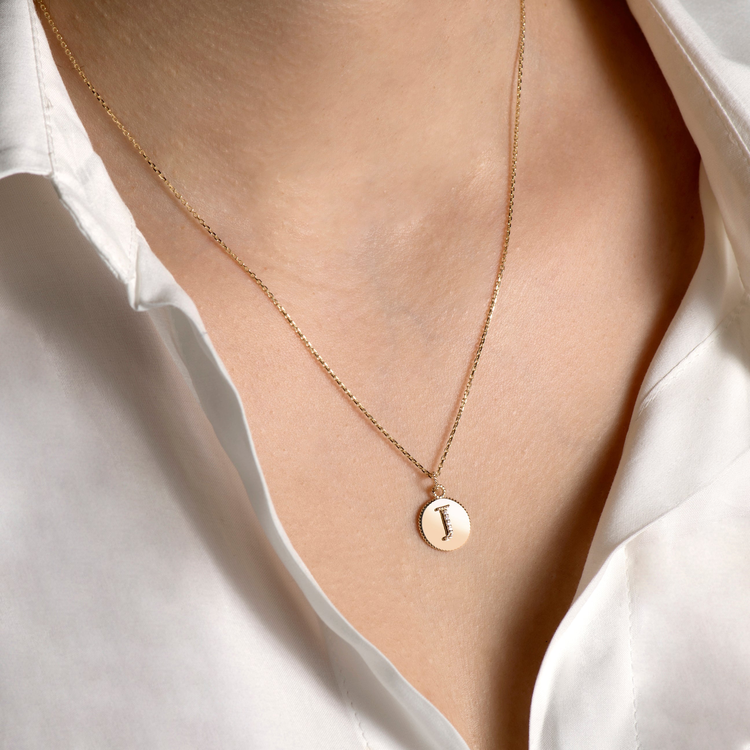Letters Vintage Harf Altın Charm