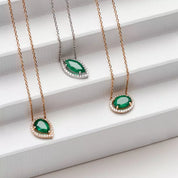 Jade Oval Kesim Zümrüt ve Pırlanta Taşlı Rose Altın Kolye