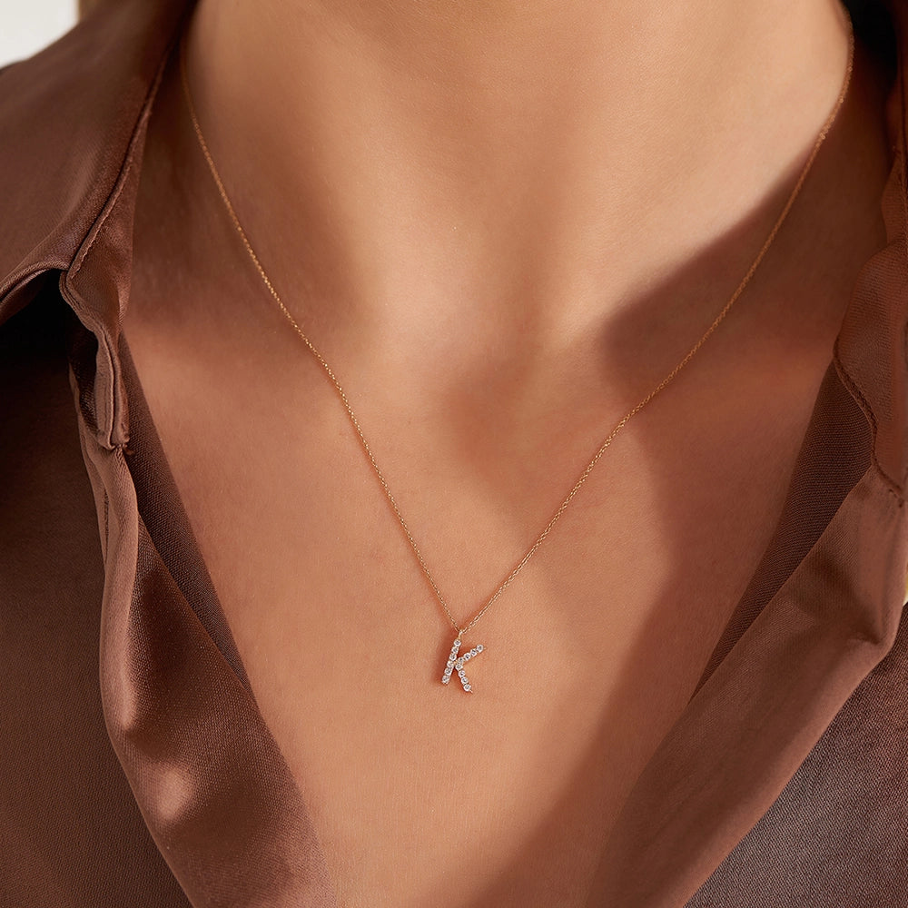 K Harf 0.09 CT Pırlanta Taşlı Rose Altın Kolye