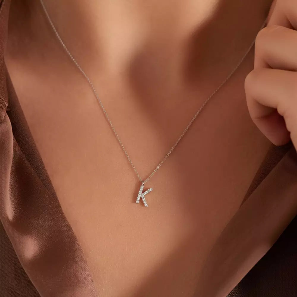 K Harf 0.09 CT Pırlanta Taşlı Beyaz Altın Kolye